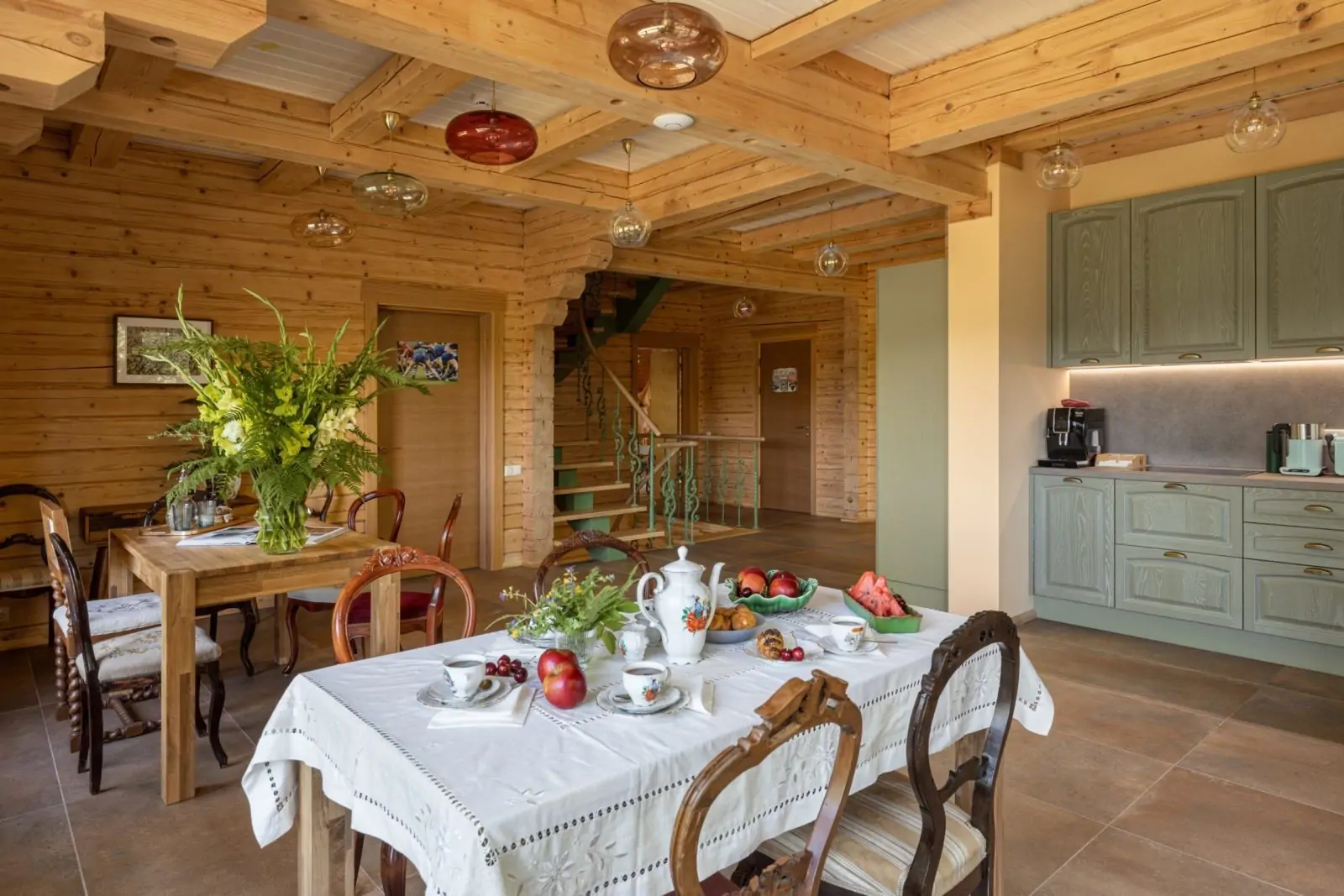 Kitchen and dining area — leadership retreat venue