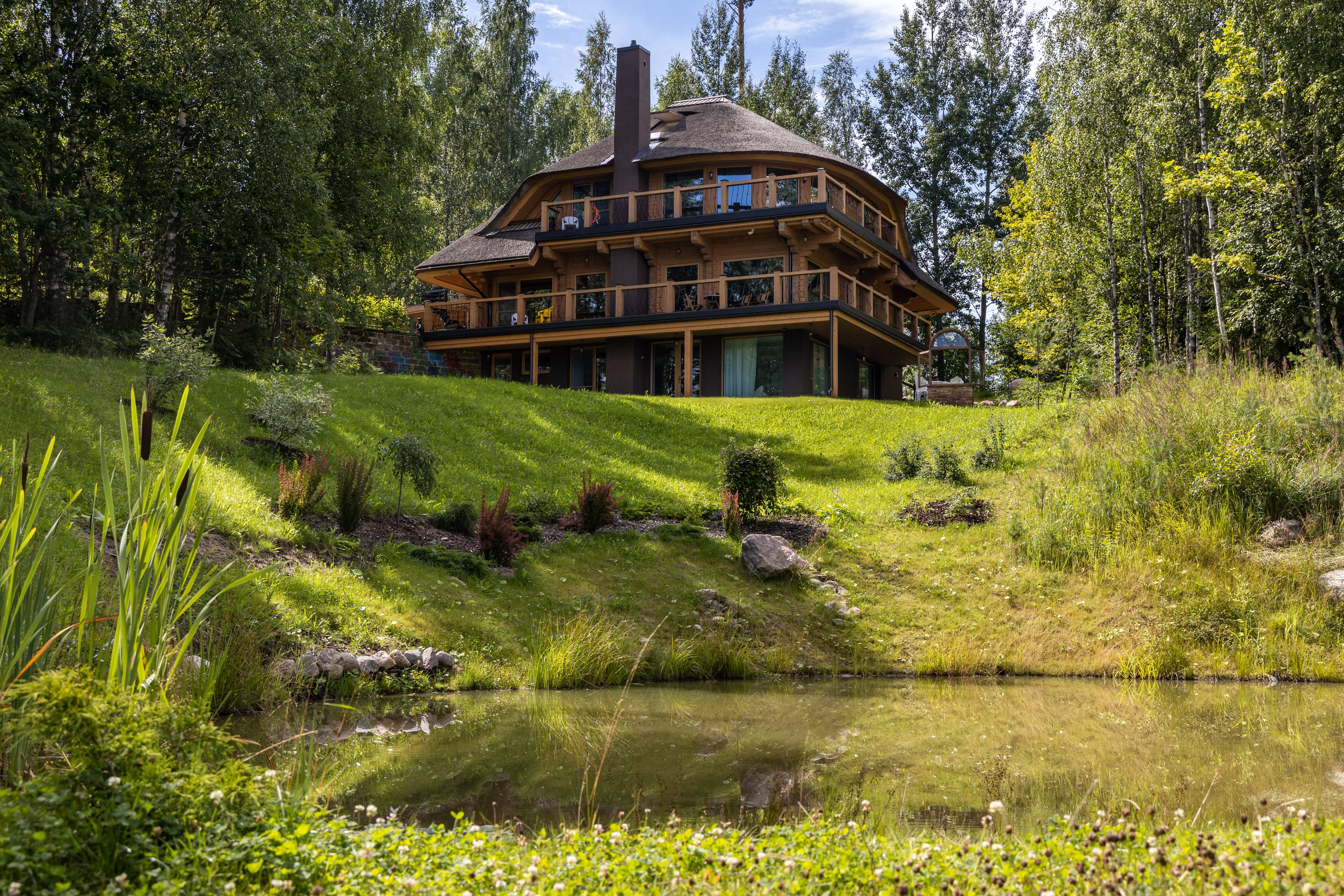 Narbuli Retreat House — main building