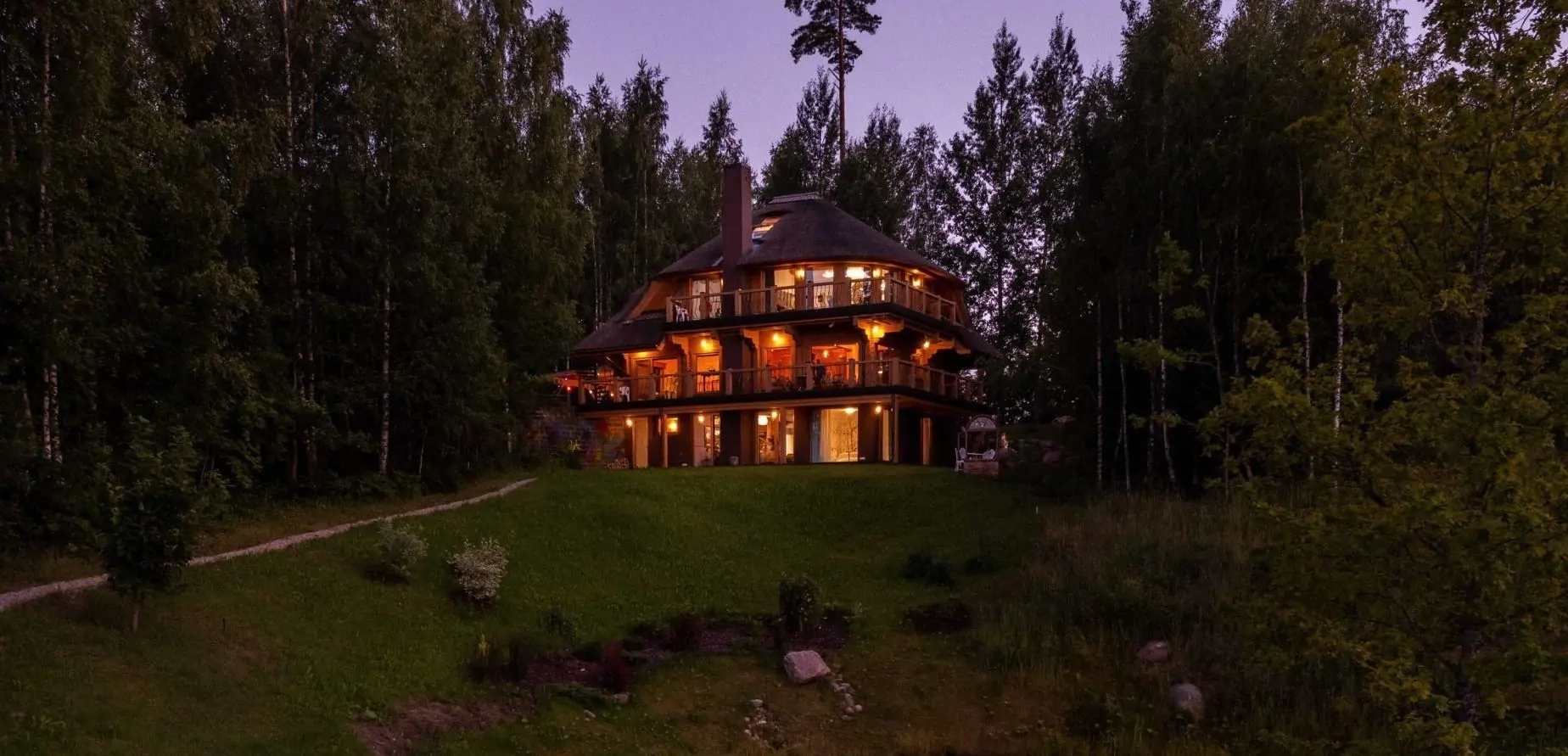 Ретритный дом Нарбули с высоты